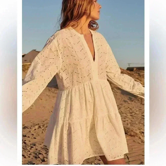 RAILS LAYLA WHITE FLOWY EYELET DRESS TIERED BRIDAL SIZE M - Picture 10 of 10